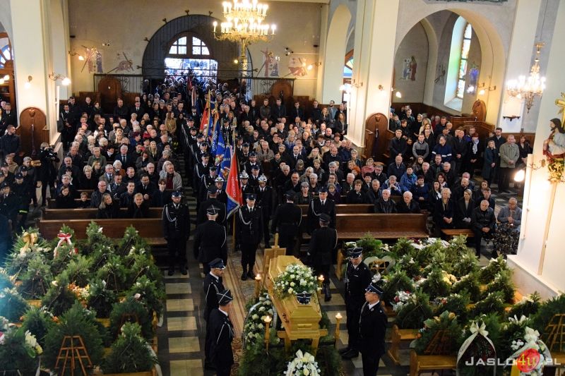 Ostatnie pożegnanie Wiktora Barańskiego - wójta gminy Tarnowiec