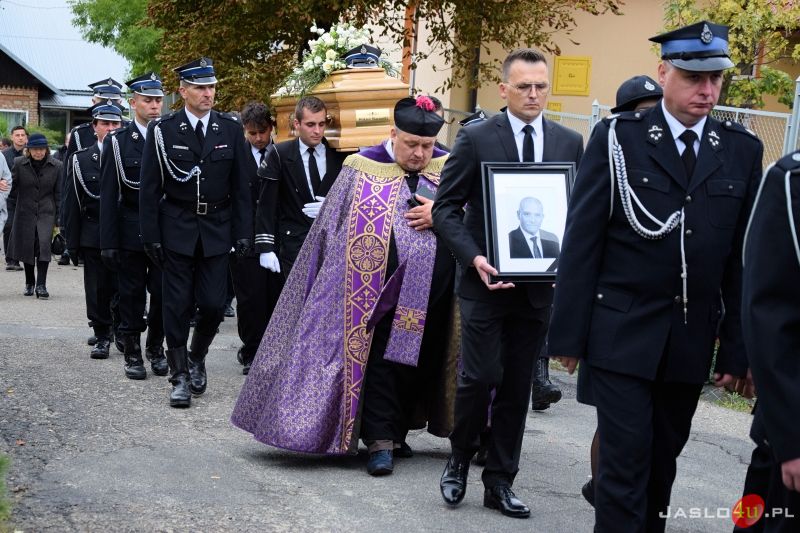 Ostatnie pożegnanie Wiktora Barańskiego - wójta gminy Tarnowiec