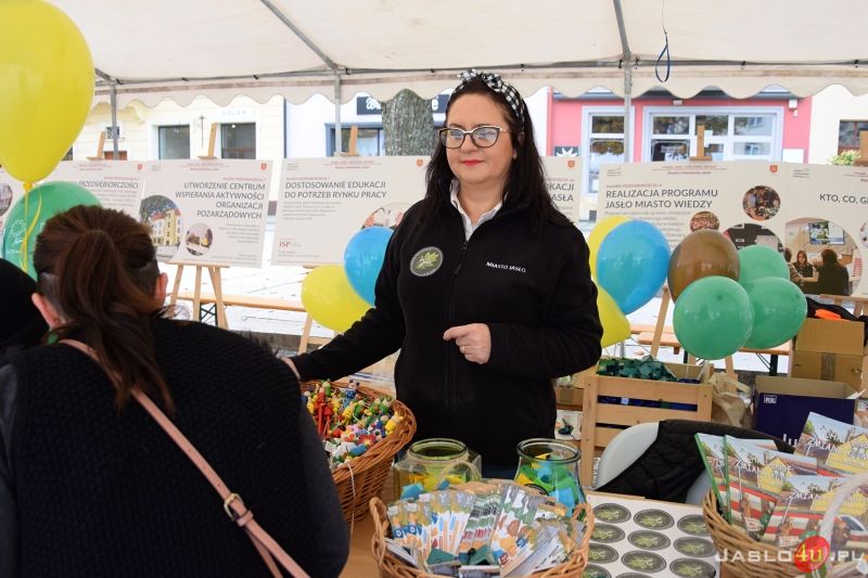 „Piknik ekologiczny z funduszami europejskimi” na jasielskim rynku
