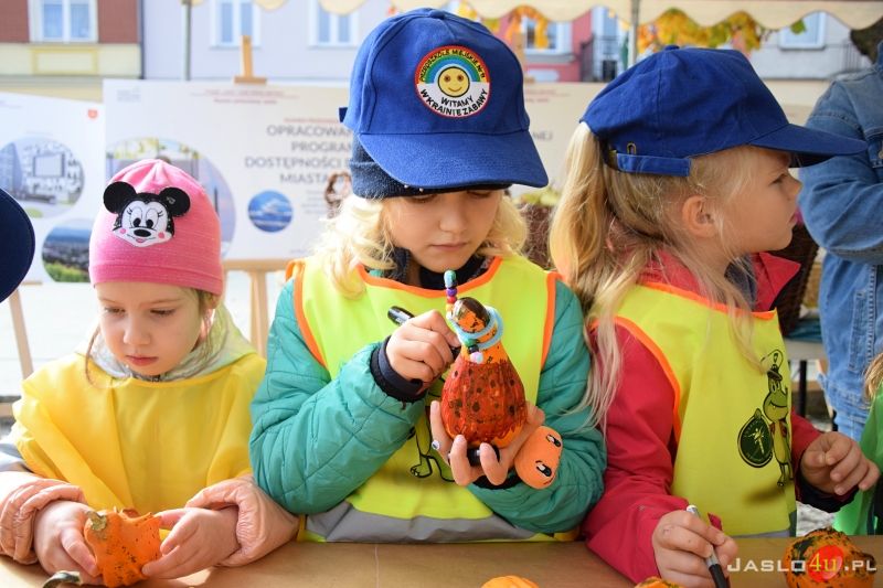 „Piknik ekologiczny z funduszami europejskimi” na jasielskim rynku