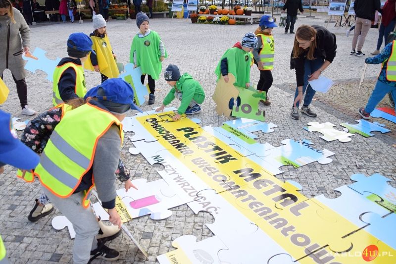„Piknik ekologiczny z funduszami europejskimi” na jasielskim rynku