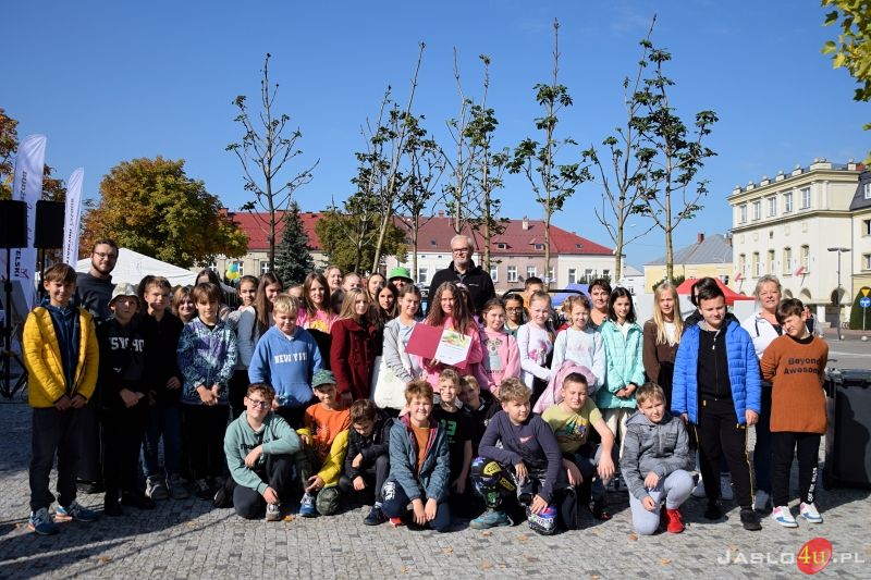 „Piknik ekologiczny z funduszami europejskimi” na jasielskim rynku