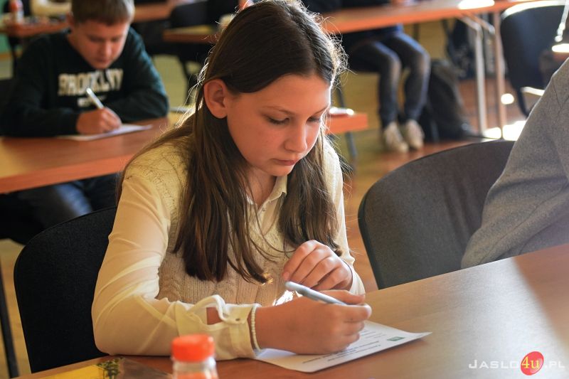 "Bezpiecznie na wsi, czyli jak unikać wypadków". Powiatowy  Konkurs zorganizowany przez KRUS