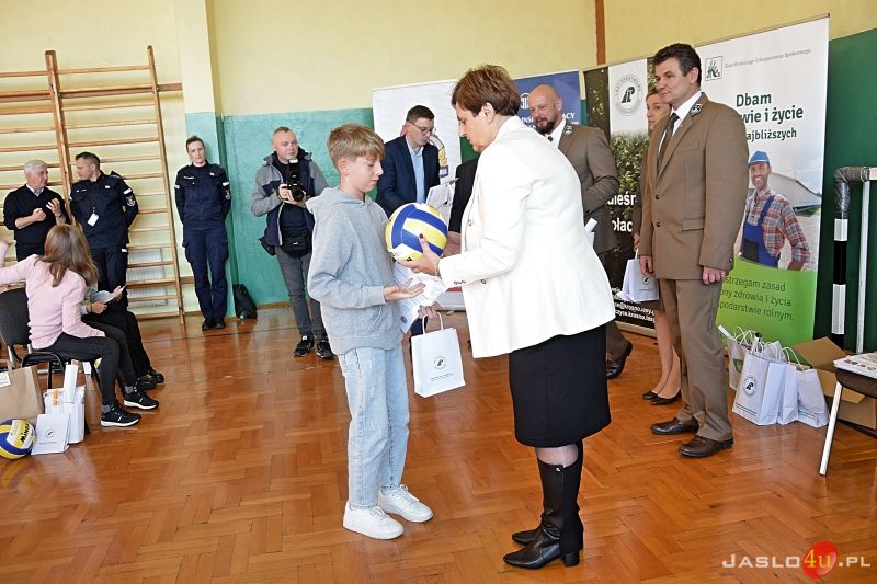 "Bezpiecznie na wsi, czyli jak unikać wypadków". Powiatowy  Konkurs zorganizowany przez KRUS