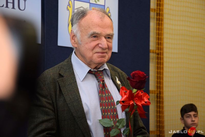 Gala wręczenia Orderu Uśmiechu profesorowi Karolowi Myśliwcowi