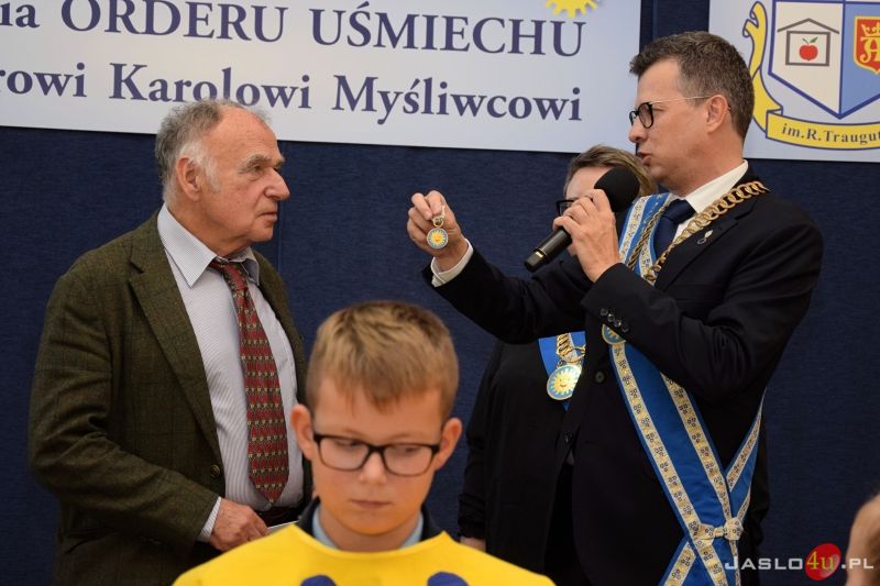 Gala wręczenia Orderu Uśmiechu profesorowi Karolowi Myśliwcowi