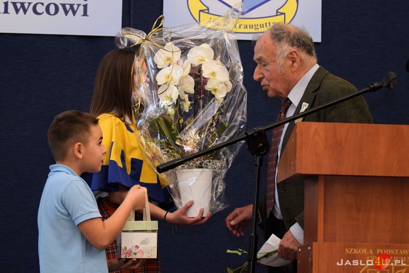 Gala wręczenia Orderu Uśmiechu profesorowi Karolowi Myśliwcowi
