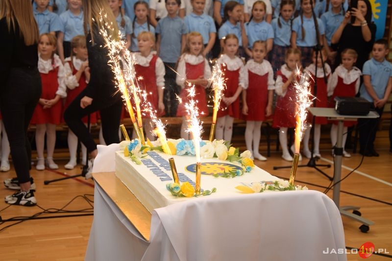 Gala wręczenia Orderu Uśmiechu profesorowi Karolowi Myśliwcowi