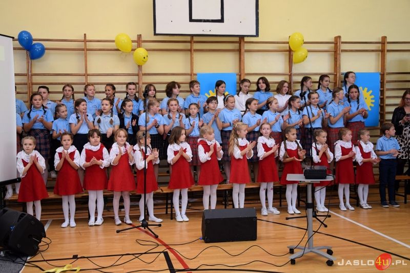 Gala wręczenia Orderu Uśmiechu profesorowi Karolowi Myśliwcowi