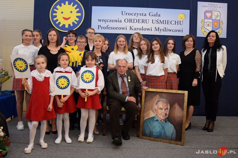 Gala wręczenia Orderu Uśmiechu profesorowi Karolowi Myśliwcowi