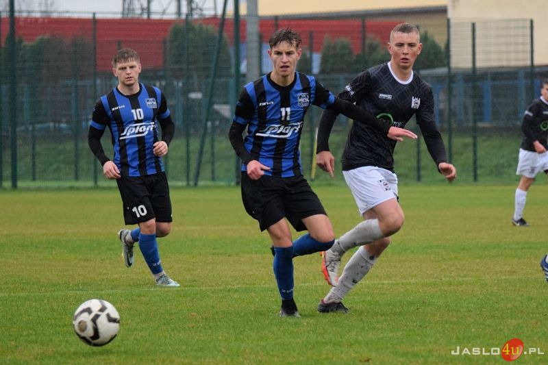 Mecz JKS Czarni 1910 Jasło - Nafta Jedlicze 2:1