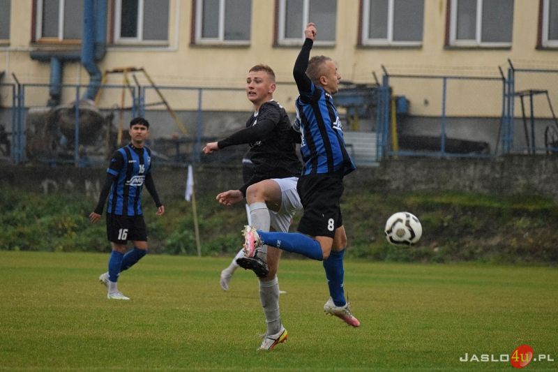 Mecz JKS Czarni 1910 Jasło - Nafta Jedlicze 2:1