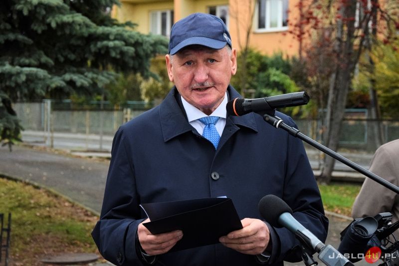 Nowe autobusy dla PGZK Jasiel