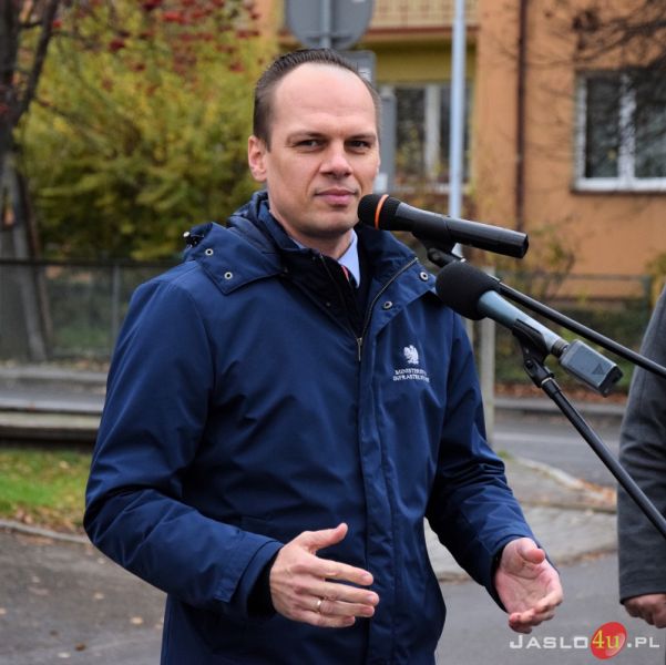Nowe autobusy dla PGZK Jasiel