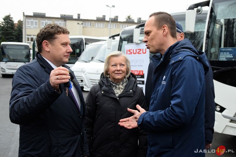 Nowe autobusy dla PGZK Jasiel