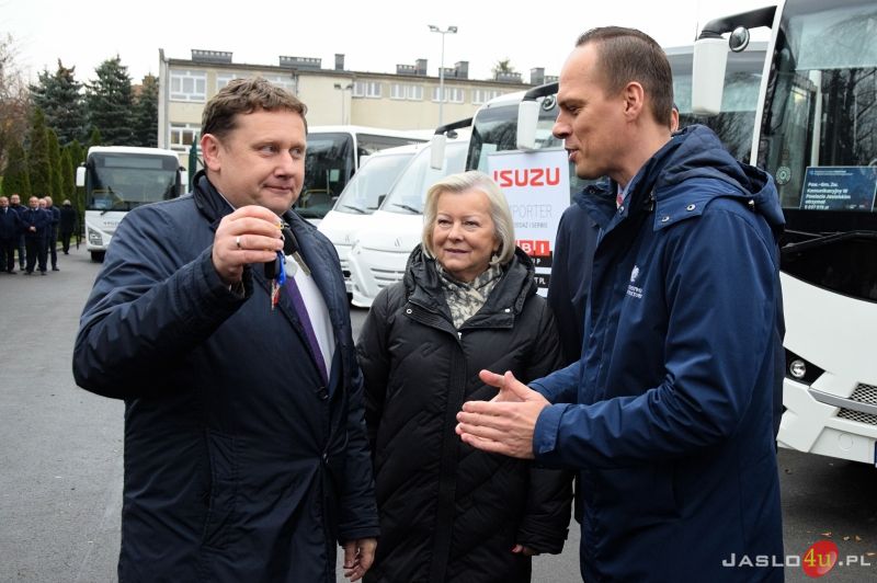 Nowe autobusy dla PGZK Jasiel