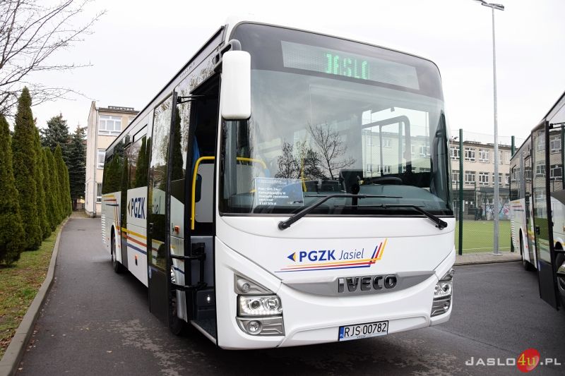 Nowe autobusy dla PGZK Jasiel