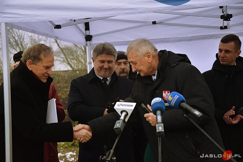 Odbiór zadania: „Budowa lewostronnego obwałowania rzeki Ropy"