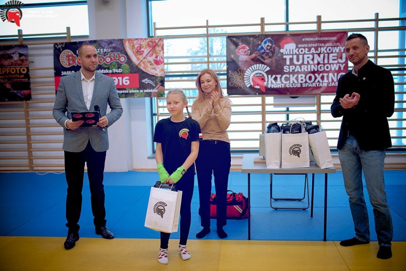 II Mikołajkowy Turniej Sparingowy Kickboxing