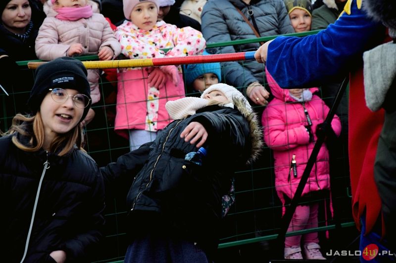 Mikołaj wręczył prezenty jasielskim dzieciom