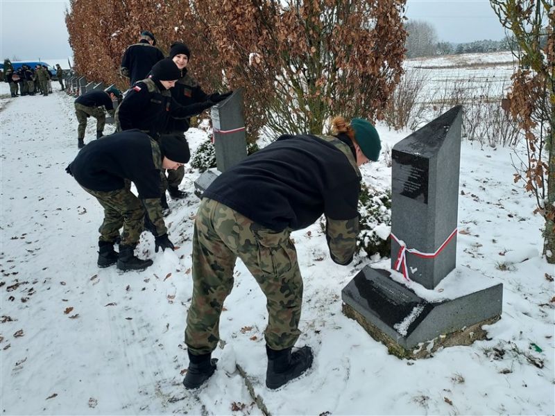 Obchody 155. Rocznicy Urodzin Józefa Piłsudskiego na Litwie z udziałem kołaczyckich Strzelców