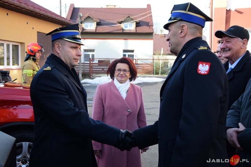 Prezentacja samochodów i wyposażenia pozyskanego przez KP PSP w Jaśle w 2022 r.