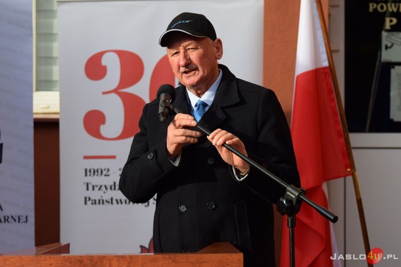 Prezentacja samochodów i wyposażenia pozyskanego przez KP PSP w Jaśle w 2022 r.