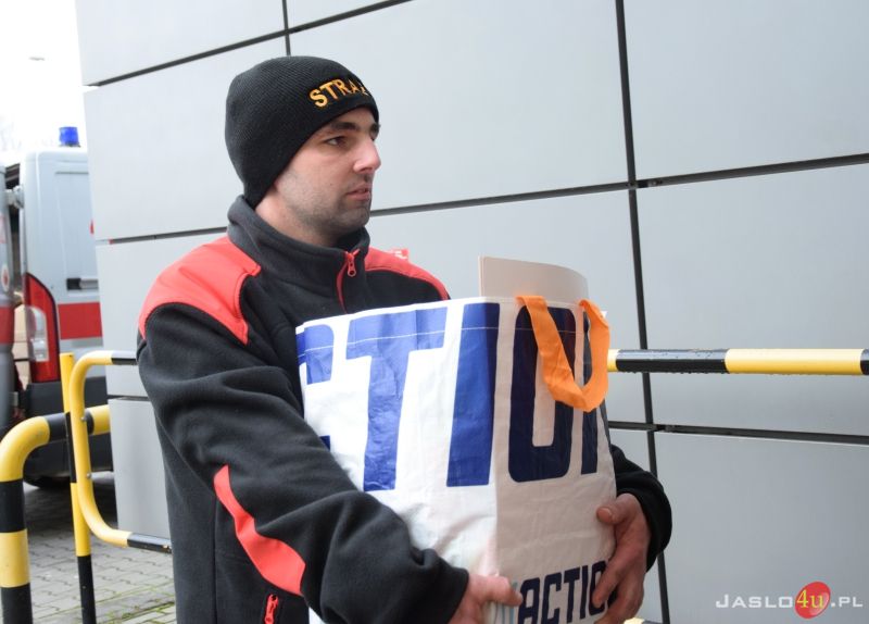 6. edycja akcji  „Paczka dla Dzieciaka na Święta od Strażaka”
