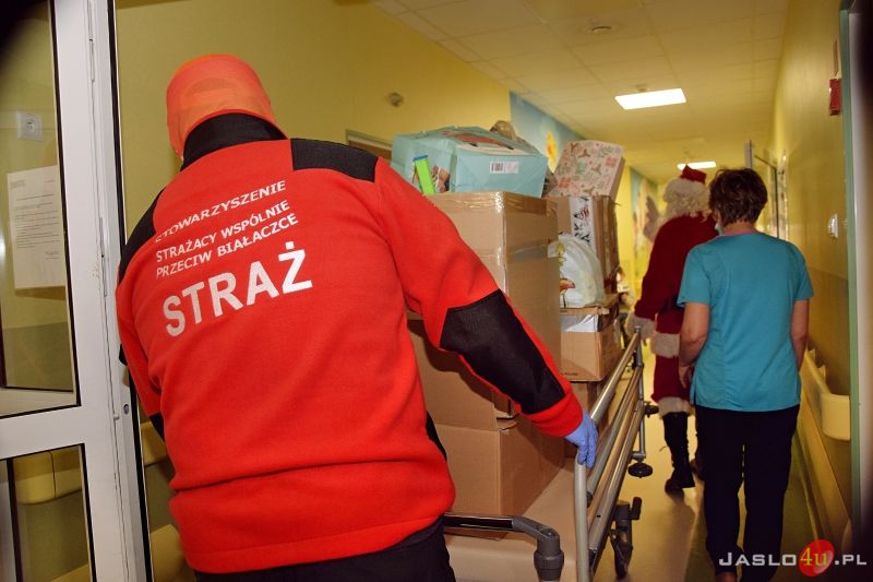 6. edycja akcji  „Paczka dla Dzieciaka na Święta od Strażaka”
