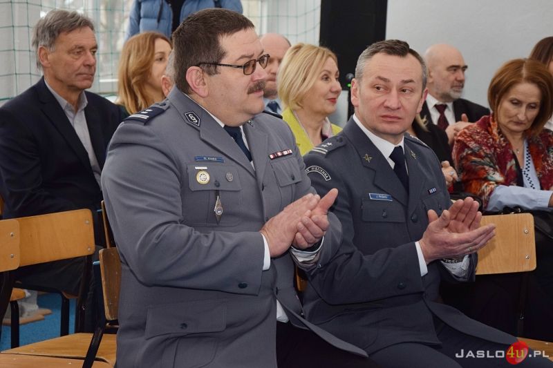 Oddanie do użytku wirtualnej strzelnicy w Zespole Szkół SASR w Trzcinicy
