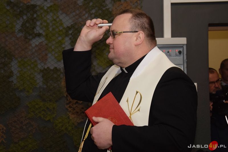 Oddanie do użytku wirtualnej strzelnicy w Zespole Szkół SASR w Trzcinicy