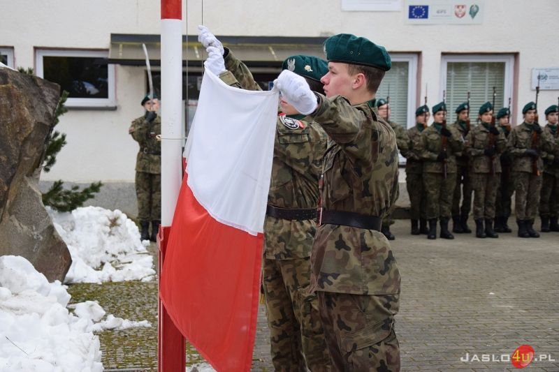 Oddanie do użytku wirtualnej strzelnicy w Zespole Szkół SASR w Trzcinicy