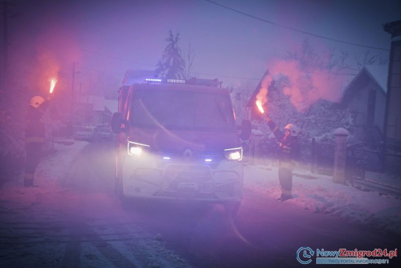 Powitanie nowego lekkiego samochodu ratowniczo-gaśniczego w OSP Stary Żmigród