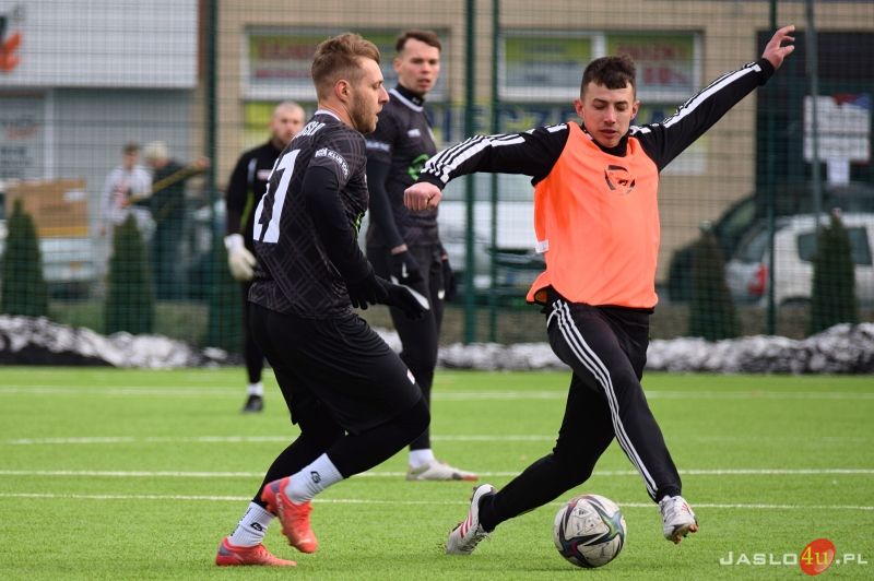 Mecz sparingowy JKS Czarni 1910 Jasło - OKS Markiewicza Krosno 2:0