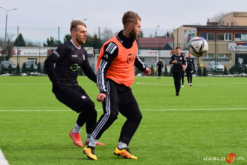 Mecz sparingowy JKS Czarni 1910 Jasło - OKS Markiewicza Krosno 2:0
