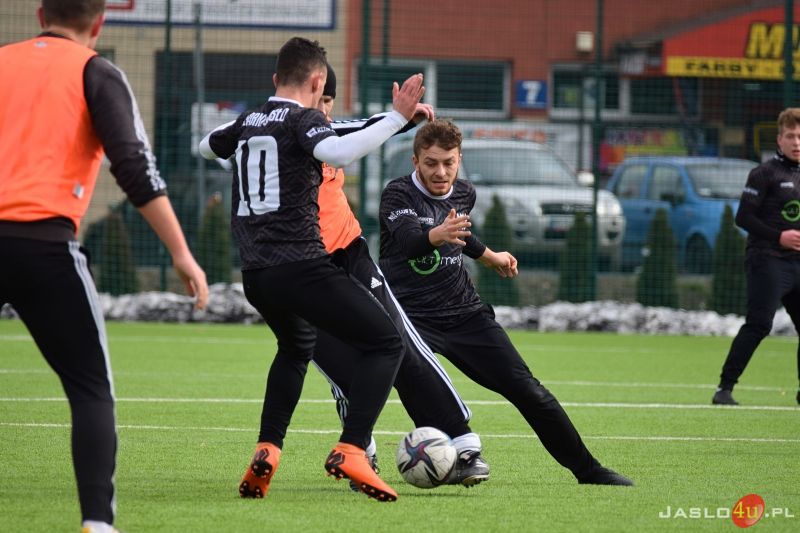 Mecz sparingowy JKS Czarni 1910 Jasło - OKS Markiewicza Krosno 2:0