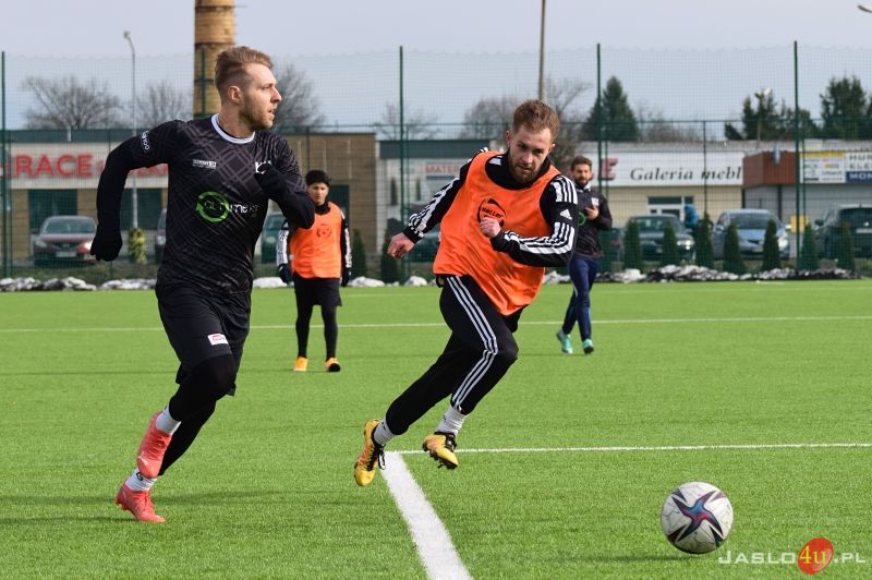Mecz sparingowy JKS Czarni 1910 Jasło - OKS Markiewicza Krosno 2:0
