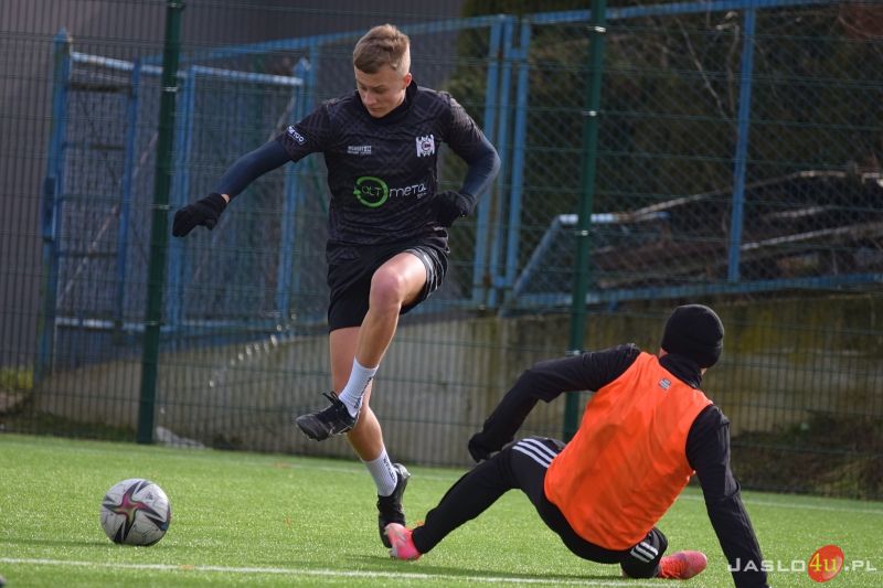 Mecz sparingowy JKS Czarni 1910 Jasło - OKS Markiewicza Krosno 2:0