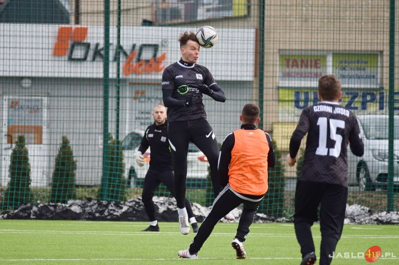 Mecz sparingowy JKS Czarni 1910 Jasło - OKS Markiewicza Krosno 2:0