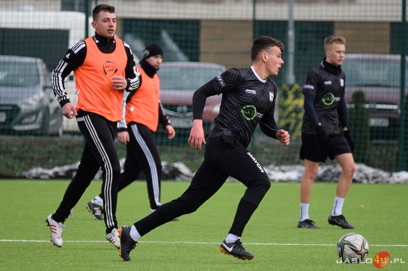 Mecz sparingowy JKS Czarni 1910 Jasło - OKS Markiewicza Krosno 2:0