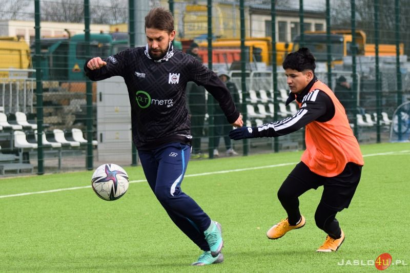 Mecz sparingowy JKS Czarni 1910 Jasło - OKS Markiewicza Krosno 2:0