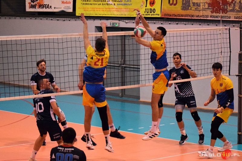 MKS "GAMRAT-MOSiR" Jasło - MKS Andrychów (1:3)