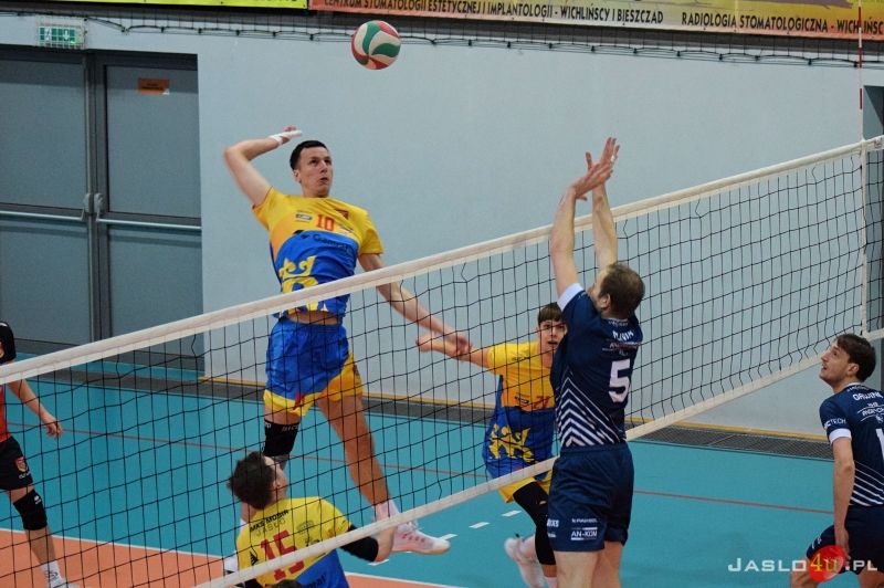MKS "GAMRAT-MOSiR" Jasło - MKS Andrychów (1:3)