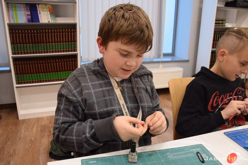 Warsztaty modelarstwa redukcyjnego w MBP w Jaśle