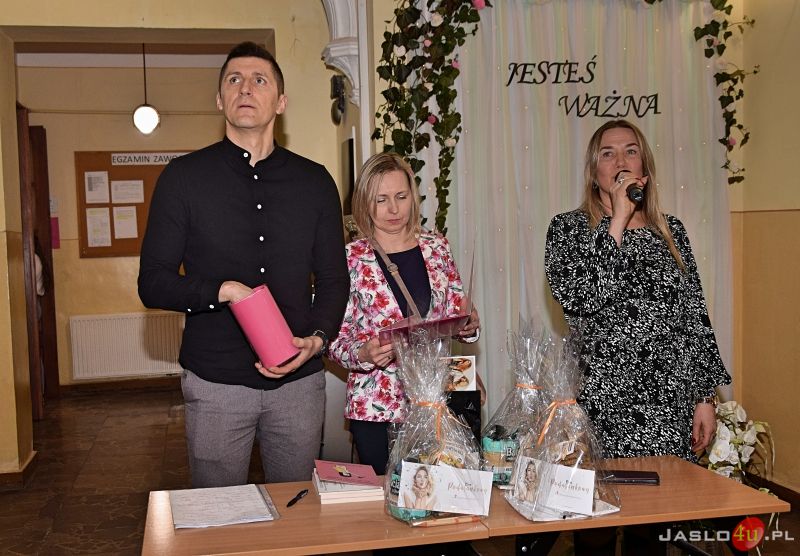 "Jesteś ważna" - warsztaty i wykłady dla kobiet