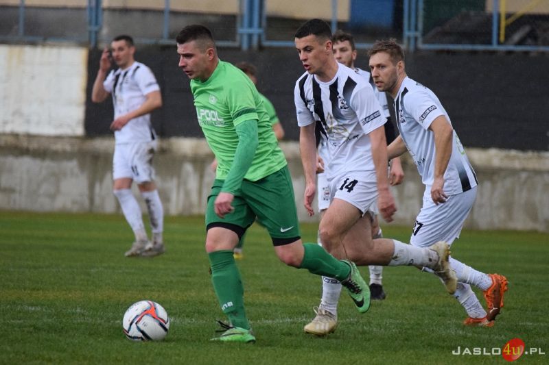 Mecz JKS Czarni 1910 Jasło - GKS Zamczysko Odrzykoń 2:2