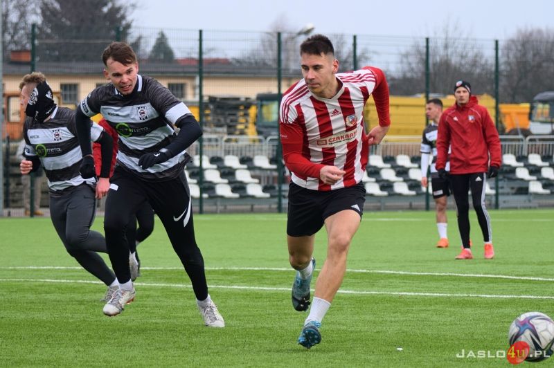 Mecz sparingowy JKS Czarni 1910 Jasło - MKS Tarnovia Tarnów 5:5