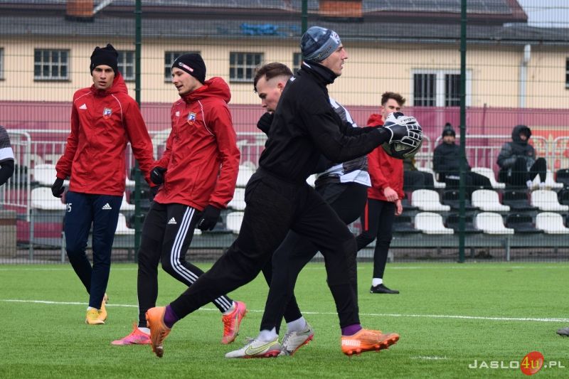 Mecz sparingowy JKS Czarni 1910 Jasło - MKS Tarnovia Tarnów 5:5