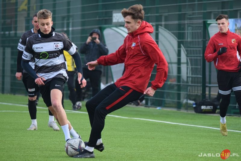 Mecz sparingowy JKS Czarni 1910 Jasło - MKS Tarnovia Tarnów 5:5