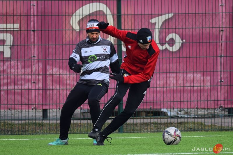 Mecz sparingowy JKS Czarni 1910 Jasło - MKS Tarnovia Tarnów 5:5